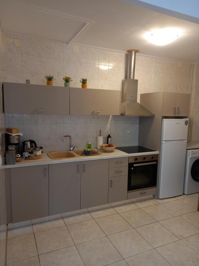 Konnie Seaside House 1 Apartment Diakopto